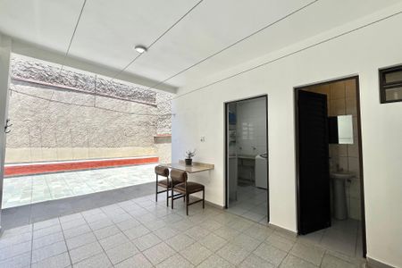 Casa à venda com 281m², 3 quartos e 3 vagas Casa à venda com 281m², 3 quartos e 3 vagasQuintal