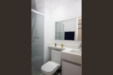 Apartamento à venda com 64m², 2 quartos e 1 vaga Apartamento à venda com 64m², 2 quartos e 1 vagaBanheiro Social