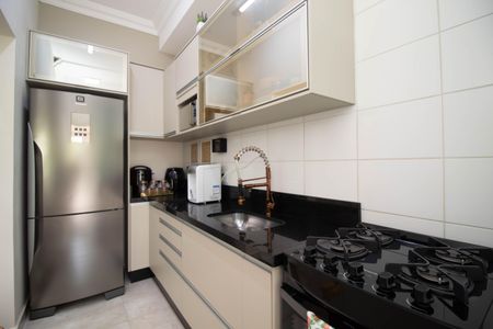 Apartamento à venda com 64m², 2 quartos e 1 vaga Apartamento à venda com 64m², 2 quartos e 1 vagaCozinha - Armários