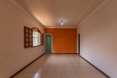 Sala de casa para alugar com 3 quartos, 298m² em Bandeirantes (pampulha), Belo Horizonte