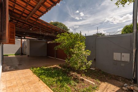 Casa para alugar com 298m², 3 quartos e 2 vagasEntrada