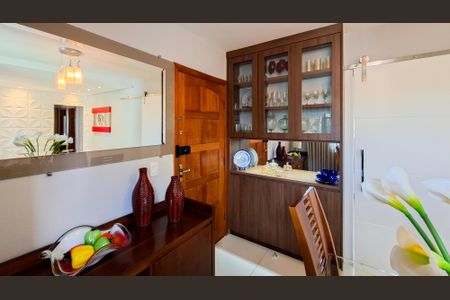 Sala de apartamento à venda com 3 quartos, 82m² em Sagrada Família, Belo Horizonte