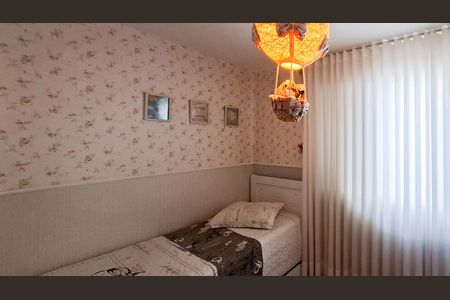 Quarto de apartamento à venda com 3 quartos, 82m² em Sagrada Família, Belo Horizonte