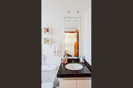 Apartamento à venda com 82m², 3 quartos e 2 vagasBanheiro da Suíte 2