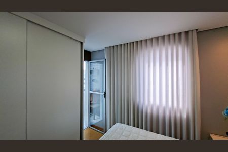 Apartamento à venda com 82m², 3 quartos e 2 vagasQuarto 2