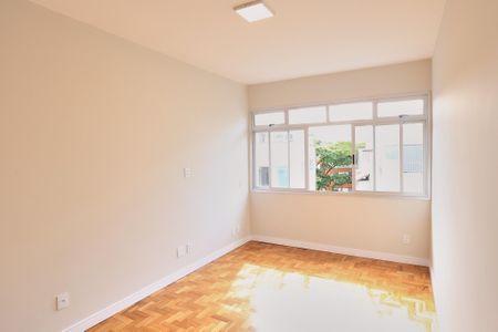 Sala de apartamento à venda com 3 quartos, 90m² em Santo Antônio, Belo Horizonte