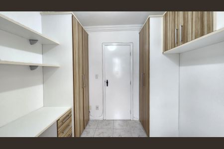 Quarto 2 de apartamento para alugar com 2 quartos, 75m² em Barbalho, Salvador