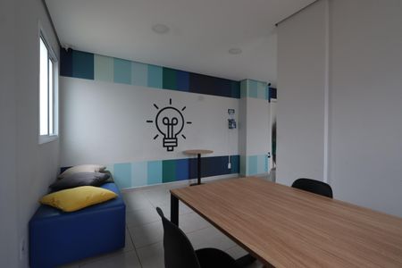 Apartamento à venda com 37m², 2 quartos e sem vagaÁrea comum - Home Office