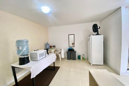 Apartamento para alugar com 75m², 2 quartos e 1 vagaÁrea comum - Salão de festas