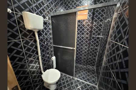 Casa para alugar com 100m², 2 quartos e 2 vagas Casa para alugar com 100m², 2 quartos e 2 vagasBanheiro
