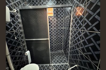 Casa para alugar com 100m², 2 quartos e 2 vagas Casa para alugar com 100m², 2 quartos e 2 vagasBanheiro