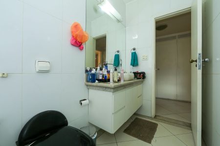 Apartamento para alugar com 413m², 5 quartos e 2 vagasBANHEIRO1