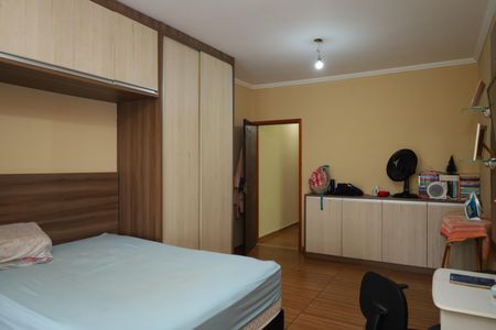 Casa à venda com 125m², 3 quartos e 2 vagasQuarto 3 - Suíte