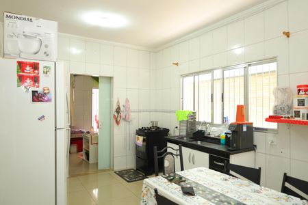 Casa à venda com 125m², 3 quartos e 2 vagasCozinha