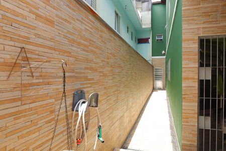 Casa à venda com 125m², 3 quartos e 2 vagasCorredor externo