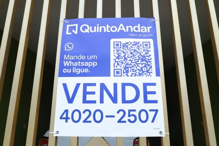 Casa à venda com 125m², 3 quartos e 2 vagasPlaca instalada no portão do imóvel - Código VGEF-688