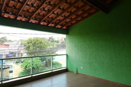 Casa à venda com 125m², 3 quartos e 2 vagasVaranda