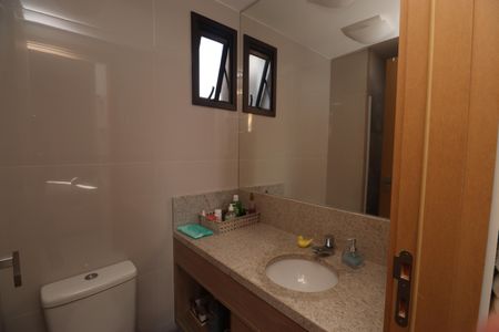 Apartamento para alugar com 35m², 2 quartos e 1 vaga Apartamento para alugar com 35m², 2 quartos e 1 vagaBanheiro Suíte 1