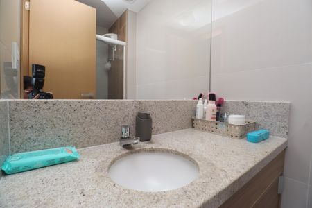 Apartamento para alugar com 35m², 2 quartos e 1 vaga Apartamento para alugar com 35m², 2 quartos e 1 vagaBanheiro Suíte 2