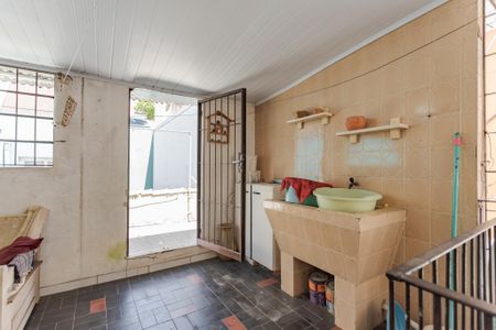 Casa à venda com 136m², 3 quartos e 1 vagaÁrea de Serviço