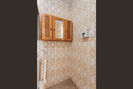 Casa à venda com 136m², 3 quartos e 1 vagaBanheiro