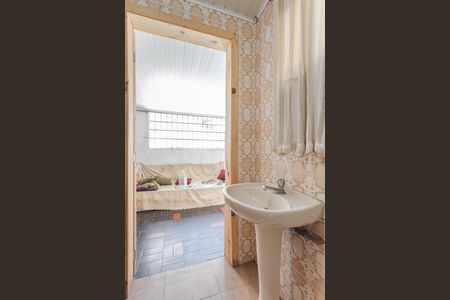 Casa à venda com 136m², 3 quartos e 1 vagaBanheiro