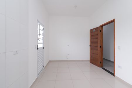 Sala/Cozinha de apartamento para alugar com 1 quarto, 60m² em Cidade Líder, São Paulo