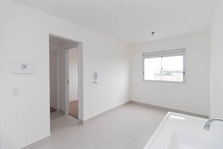 Sala/Cozinha de apartamento para alugar com 2 quartos, 32m² em Parque Novo Mundo, São Paulo