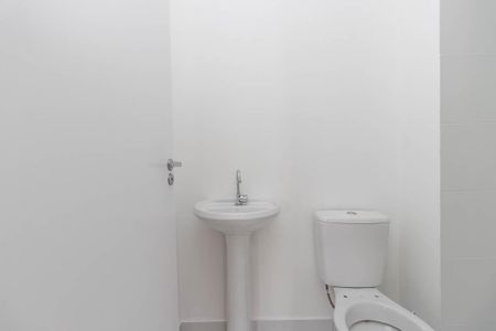 Banheiro de apartamento para alugar com 2 quartos, 32m² em Parque Novo Mundo, São Paulo