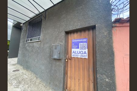 Casa para alugar com 1 quarto, 60m² em Califórnia, Belo Horizonte