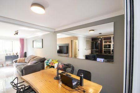 Casa à venda com 130m², 3 quartos e 1 vaga Casa à venda com 130m², 3 quartos e 1 vagaSala de Jantar