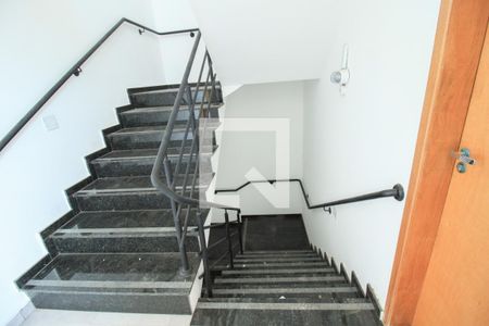 Studio para alugar com 24m², 1 quarto e sem vagaEscada