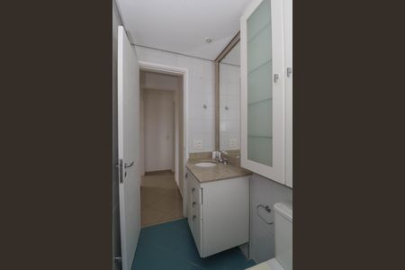 Apartamento para alugar com 62m², 2 quartos e 2 vagas Apartamento para alugar com 62m², 2 quartos e 2 vagasBanheiro