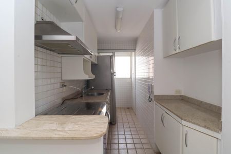 Apartamento para alugar com 62m², 2 quartos e 2 vagas Apartamento para alugar com 62m², 2 quartos e 2 vagasCozinha