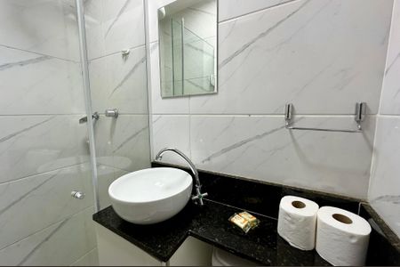 Banheiro de apartamento à venda com 1 quarto, 28m² em Centro, Rio de Janeiro