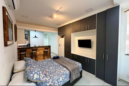 Apartamento à venda com 28m², 1 quarto e sem vagaSala/Quarto
