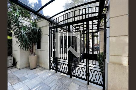 Apartamento à venda com 74m², 2 quartos e 1 vaga Apartamento à venda com 74m², 2 quartos e 1 vagaPortaria