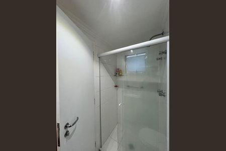 Apartamento à venda com 74m², 2 quartos e 1 vaga Apartamento à venda com 74m², 2 quartos e 1 vagaBanheiro da Suíte