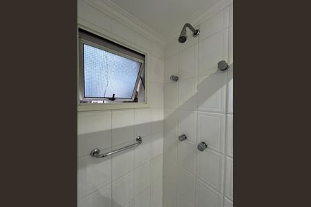 Apartamento à venda com 74m², 2 quartos e 1 vaga Apartamento à venda com 74m², 2 quartos e 1 vagaBanheiro da Suíte