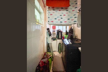 Apartamento à venda com 74m², 2 quartos e 1 vaga Apartamento à venda com 74m², 2 quartos e 1 vagaÁrea de Serviço