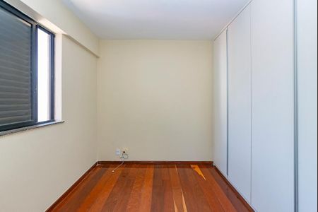 Apartamento à venda com 100m², 3 quartos e 2 vagasQuarto 2