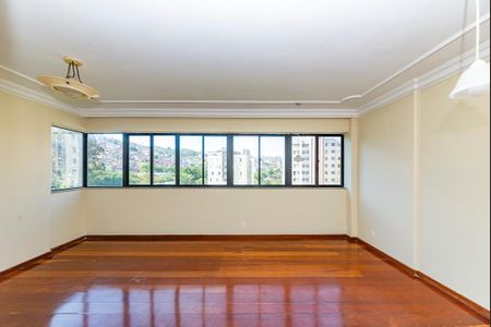 Sala de apartamento à venda com 3 quartos, 100m² em Santo Antônio, Belo Horizonte