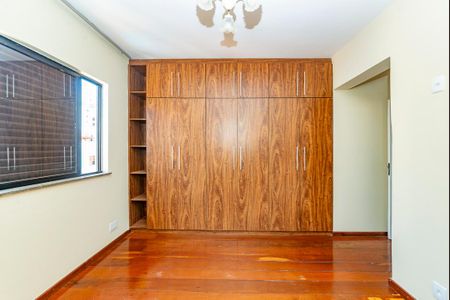 Apartamento à venda com 100m², 3 quartos e 2 vagasSuíte