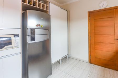 Casa à venda com 180m², 3 quartos e 2 vagas Casa à venda com 180m², 3 quartos e 2 vagasCozinha