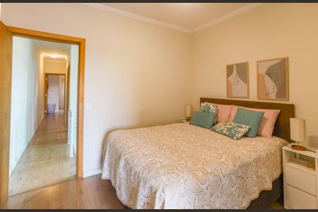 Casa à venda com 180m², 3 quartos e 2 vagas Casa à venda com 180m², 3 quartos e 2 vagasQuarto 1 - suíte