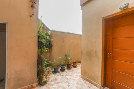 Casa à venda com 180m², 3 quartos e 2 vagas Casa à venda com 180m², 3 quartos e 2 vagasQuintal