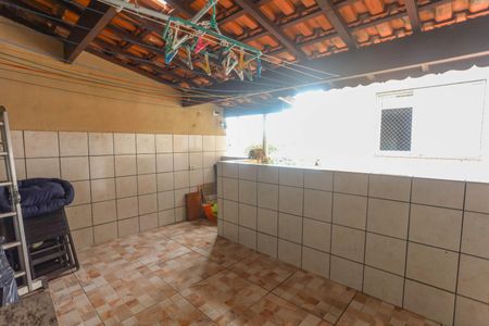 Casa à venda com 180m², 3 quartos e 2 vagas Casa à venda com 180m², 3 quartos e 2 vagasÁrea de serviço