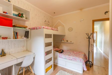 Casa à venda com 180m², 3 quartos e 2 vagas Casa à venda com 180m², 3 quartos e 2 vagasQuarto 3