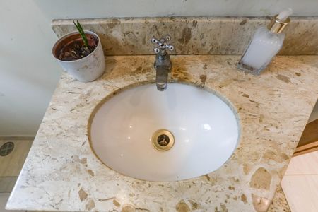 Casa à venda com 180m², 3 quartos e 2 vagas Casa à venda com 180m², 3 quartos e 2 vagasLavabo