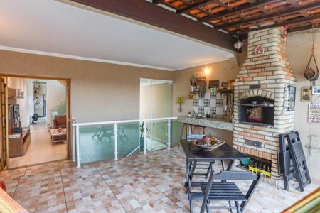 Casa à venda com 180m², 3 quartos e 2 vagas Casa à venda com 180m², 3 quartos e 2 vagasVaranda da sala